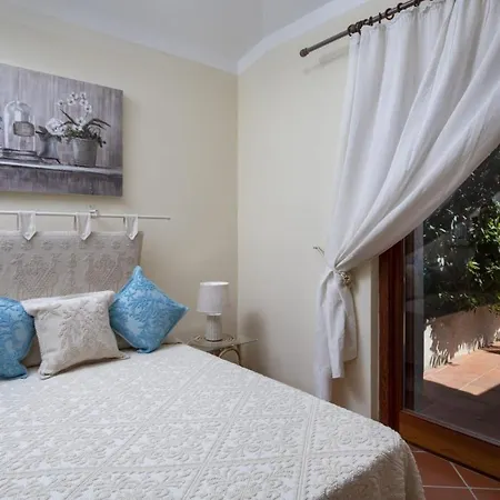 Emeraldway - Corallina, Turchesina & Smeraldina Stylish And Pool Appartement *