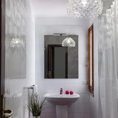 Emeraldway - Corallina, Turchesina & Smeraldina Stylish And Pool